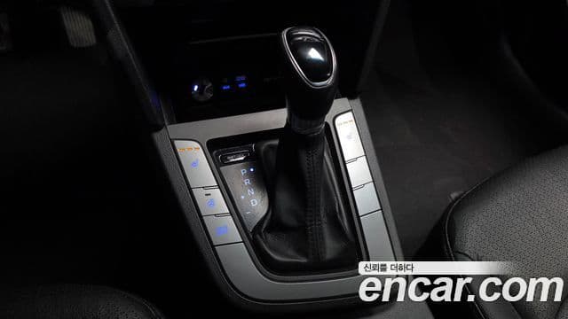 Hyundai Avante AD 1.6 GDI Smart, 2016 9