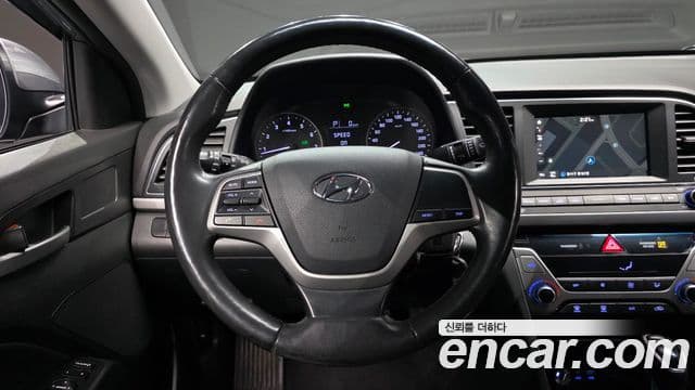 Hyundai Avante AD 1.6 GDI Smart, 2016 13