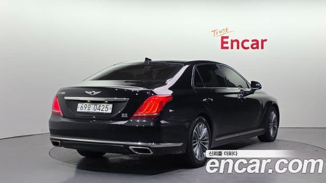 Genesis EQ900 Luxury, 2016 2