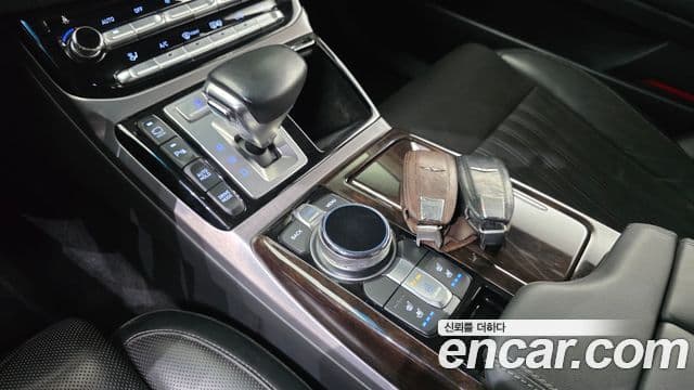 Genesis EQ900 Luxury, 2016 9