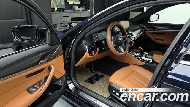 BMW 5시리즈 (G30) 520i M Sport, 2023 10