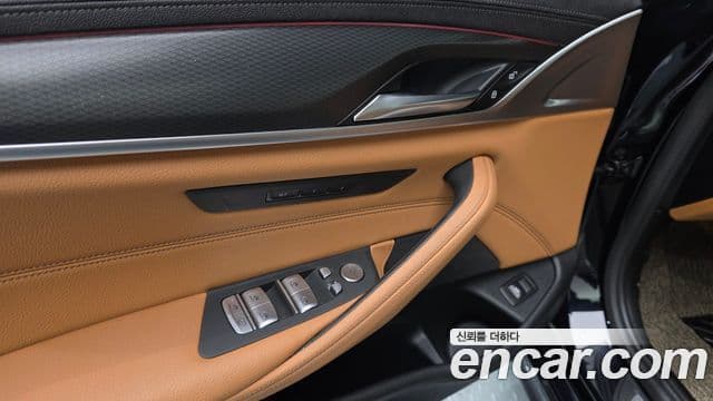 BMW 5시리즈 (G30) 520i M Sport, 2023 11