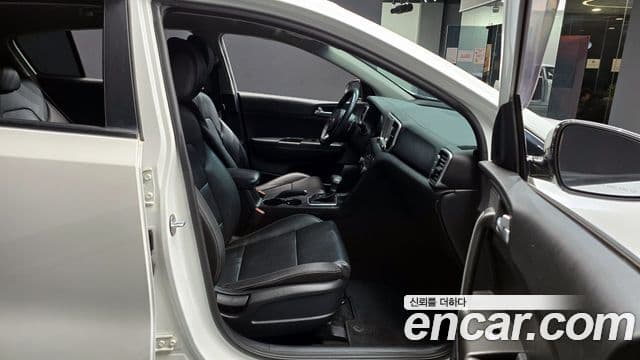 Kia Sportage 4세대 дизель 1.7 2WD Trendy, 2016 10