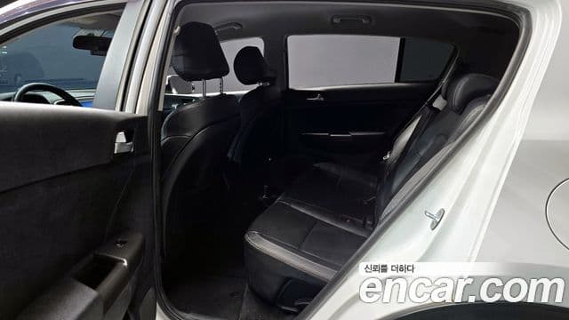 Kia Sportage 4세대 дизель 1.7 2WD Trendy, 2016 13
