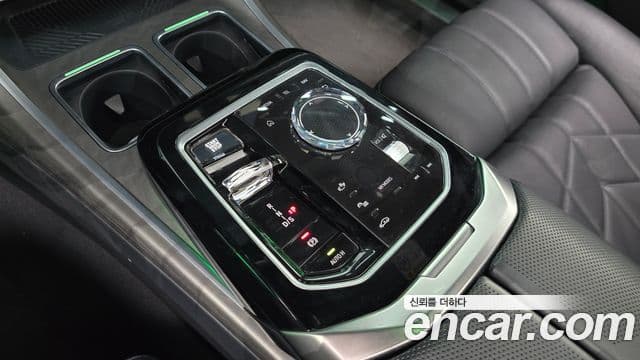 BMW 7시리즈 (G70) 740i sDrive Design Pure Excellence, 2023 9
