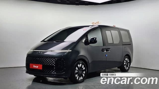 Hyundai Staria Inspiration, 2022 1