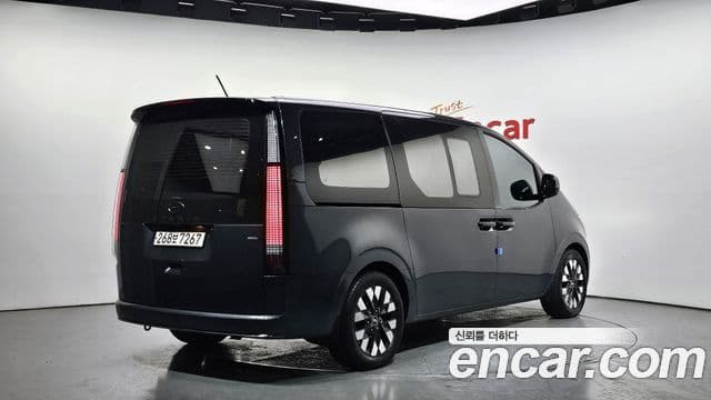 Hyundai Staria Inspiration, 2022 2