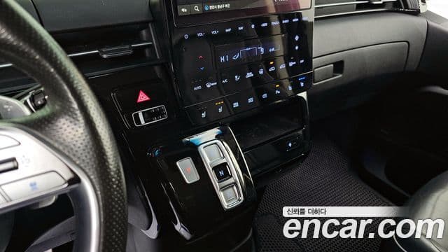 Hyundai Staria Inspiration, 2022 9