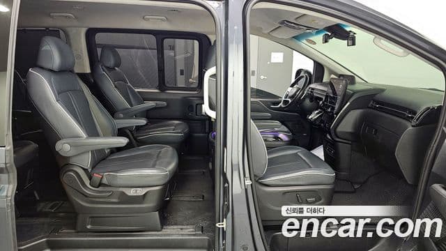 Hyundai Staria Inspiration, 2022 11