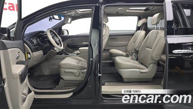 Kia The / новый New Carnival Luxury, 2019 10