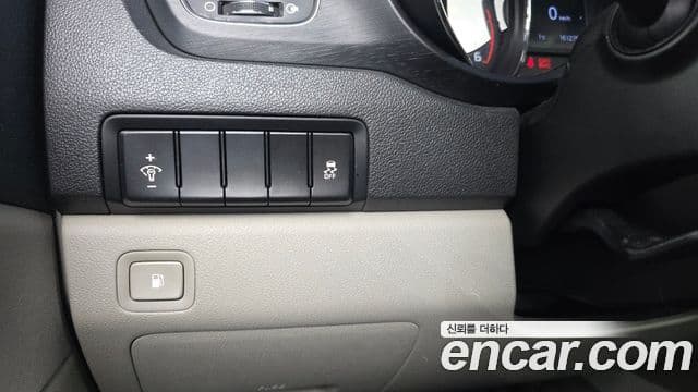 Kia The / новый New Carnival Luxury, 2019 16