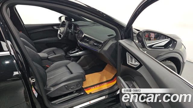 Audi Q4 e-Tron (F4) 40 Premium Sportback, 2023 10