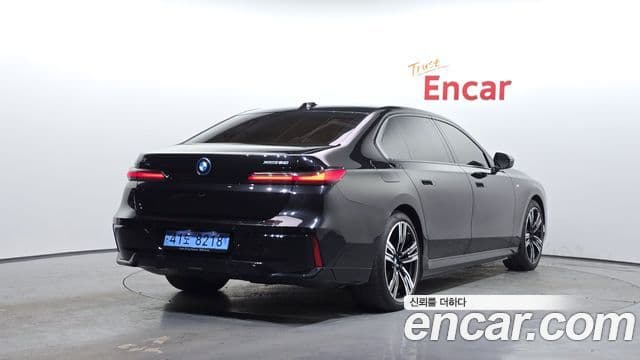 BMW i7 (G70) xDrive 60 M Sport, 2023 2