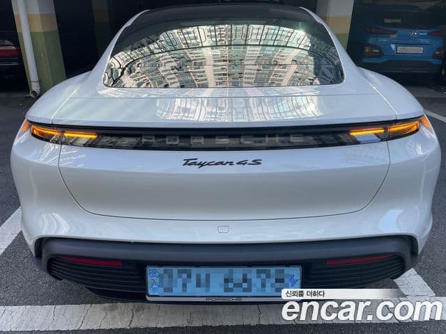 Porsche 타이칸 4S, 2023 4