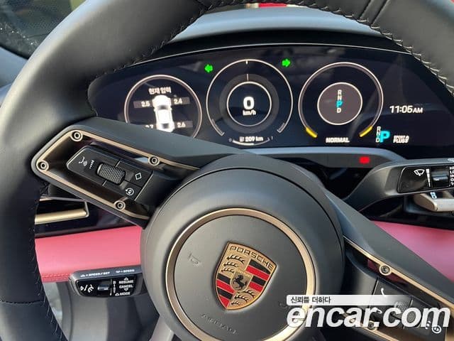 Porsche 타이칸 4S, 2023 8