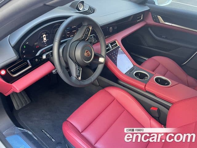 Porsche 타이칸 4S, 2023 11