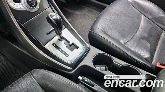 Hyundai Avante MD Premier, 2011 9