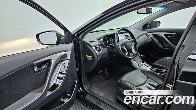 Hyundai Avante MD Premier, 2011 11