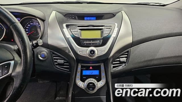 Hyundai Avante MD Premier, 2011 14