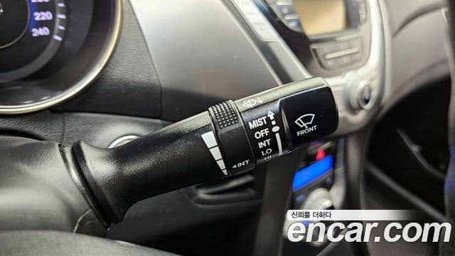 Hyundai Avante MD Premier, 2011 19