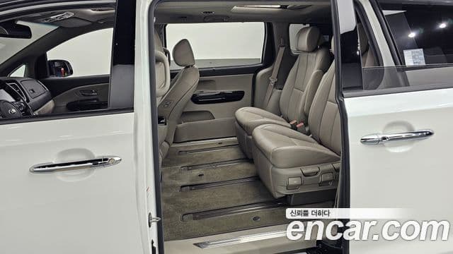 Kia The / новый New Carnival President, 2019 12