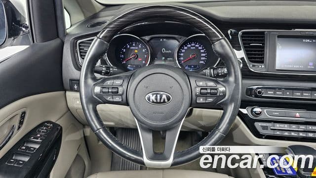 Kia The / новый New Carnival President, 2019 13