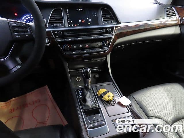 Hyundai Aslan Premium, 2015 11