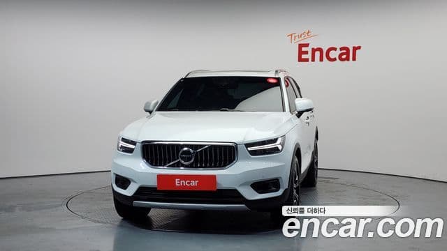 Volvo XC40 B4 Inscription, 2021 3