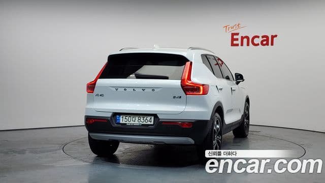 Volvo XC40 B4 Inscription, 2021 4