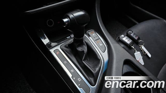 Kia K5 гибрид Prestige, 2015 9