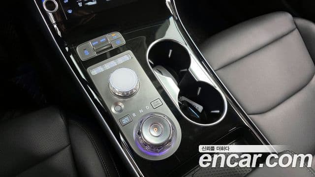 Genesis GV70, 2025 9