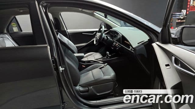 Kia D All New Niro Prestige, 2023 10