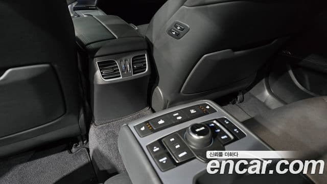 Genesis G80 Premium Luxury, 2017 17