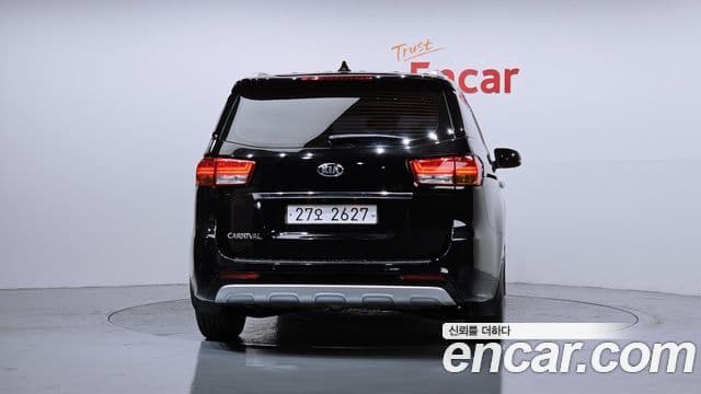Kia All New Carnival Noblesse, 2017 4