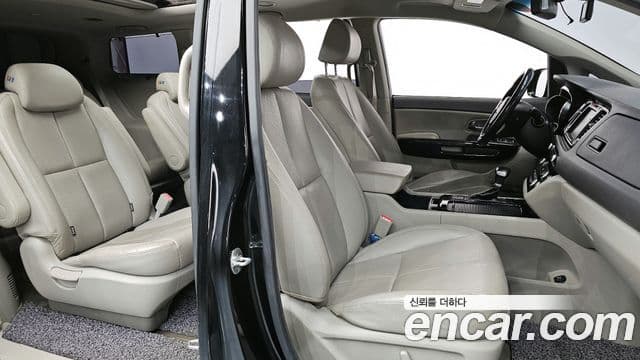 Kia All New Carnival Noblesse, 2017 10