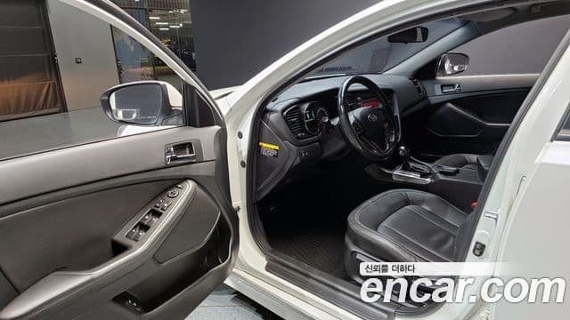 Kia K5 гибрид Deluxe, 2013 11