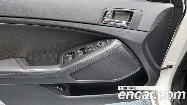 Kia K5 гибрид Deluxe, 2013 17