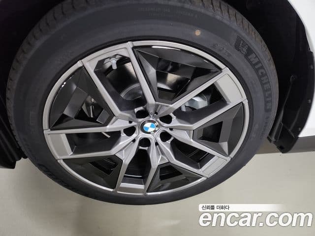 BMW 5시리즈 (G60), 2025 все фото