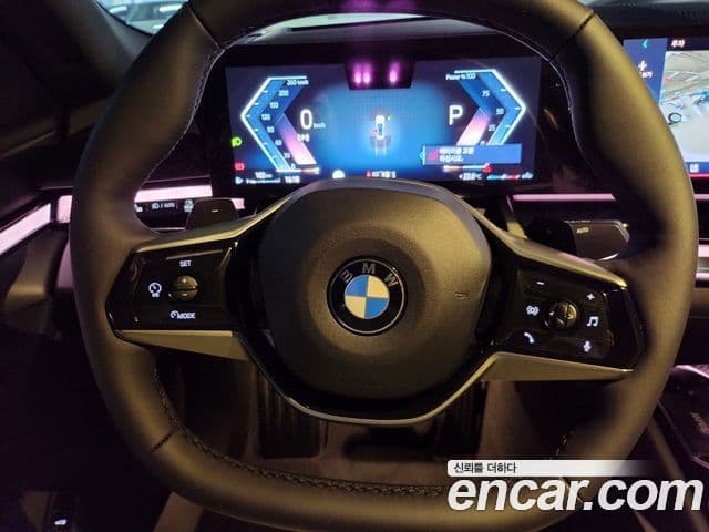 BMW 5시리즈 (G60), 2025 10