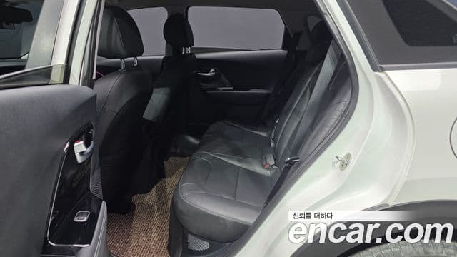 Kia The / новый New Niro Prestige, 2020 12