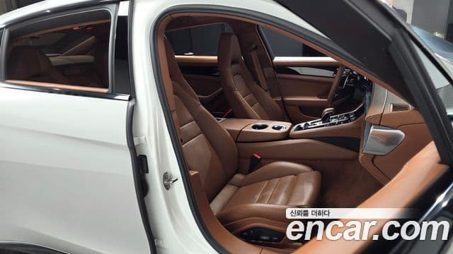 Porsche Panamera (971) Executive, 2022 10