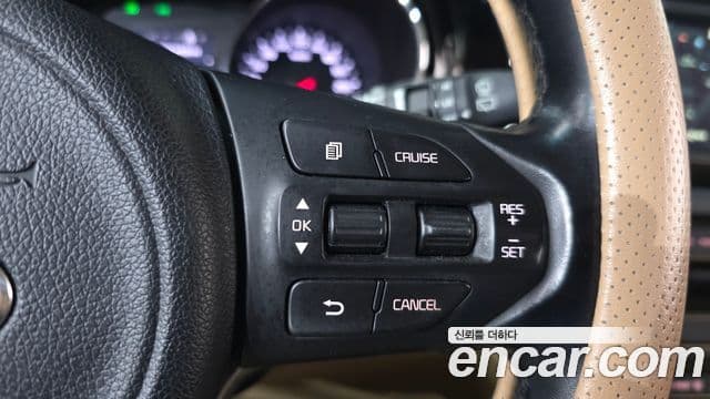 Kia All New Carnival VIP, 2016 18