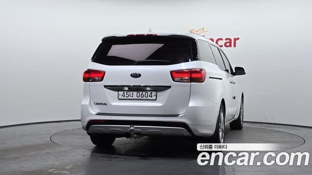 Kia All New Carnival Prestige, 2016 4