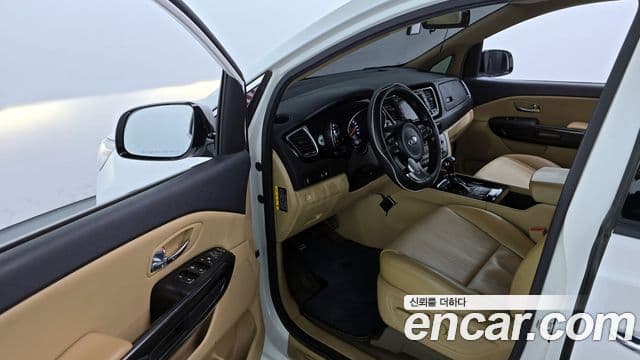 Kia All New Carnival Prestige, 2016 10