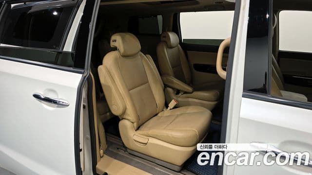 Kia All New Carnival Prestige, 2016 12