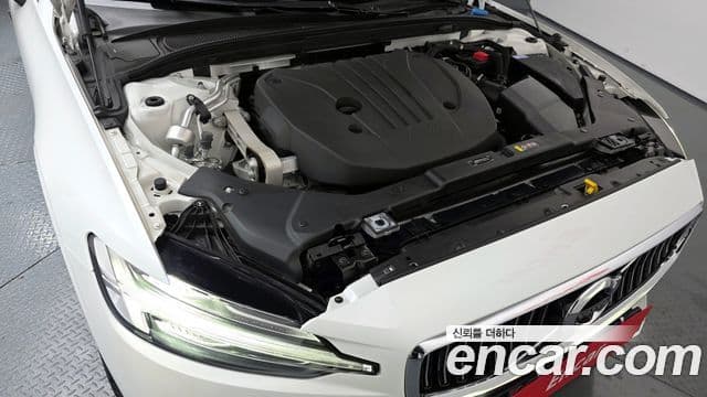 Volvo S60 3세대 B5 Inscription, 2022 6