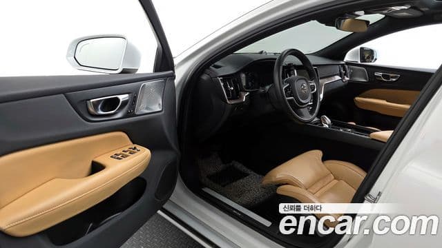 Volvo S60 3세대 B5 Inscription, 2022 10