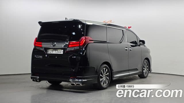 Toyota Alphard, 2016 2