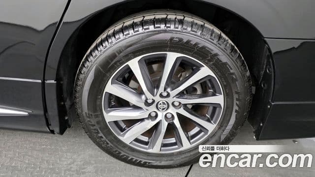 Toyota Alphard, 2016 все фото