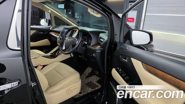 Toyota Alphard, 2016 10